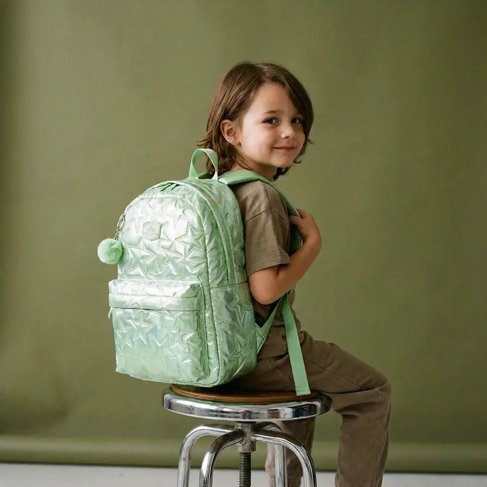 Sac à Dos Fille Brillant Étoiles – Effet Verni & Pompon